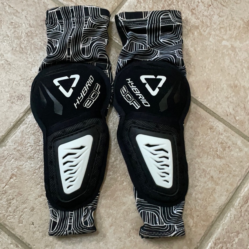 Leatt Youth 3DF Hybrid Elbow Guards Protectors Junior Motorcycle MX Dirt Bikes